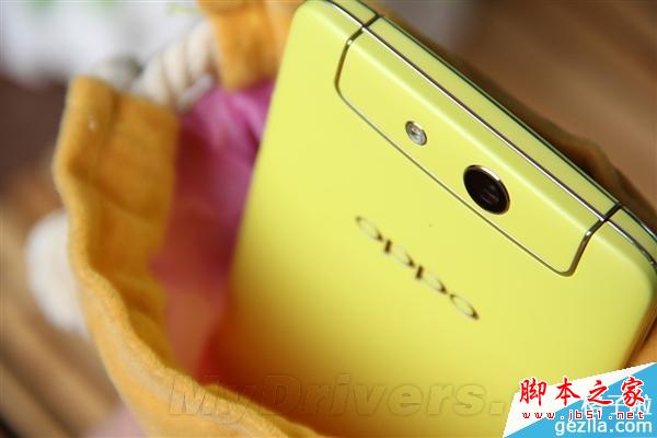 发箍、风铃…… OPPO N1 mini情侣款妹子版图赏