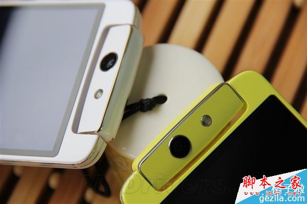 发箍、风铃…… OPPO N1 mini情侣款妹子版图赏