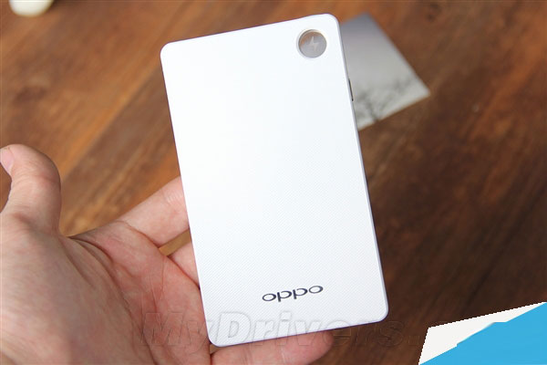 OPPO移动电源图赏：6000mAh敢卖298元？