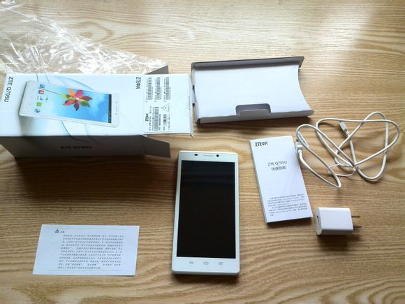 中兴新机~屌丝神器~q705u开箱超详细评测~图片7