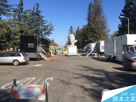 iPhone6苹果发布会现场照片 白色建筑太美