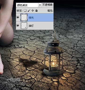 PS合成深夜里坐在干枯荒地里的裸体独思女孩照片