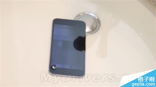 iPhone 6防弹、防水、防火测试