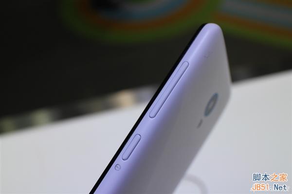 699元！中国电信小鲜手机真机图赏：支持双4G