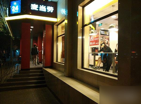 小米手机4对比iPhone6 