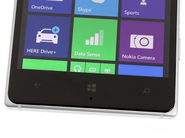 2.5D弧面玻璃屏 诺基亚Lumia 830评测