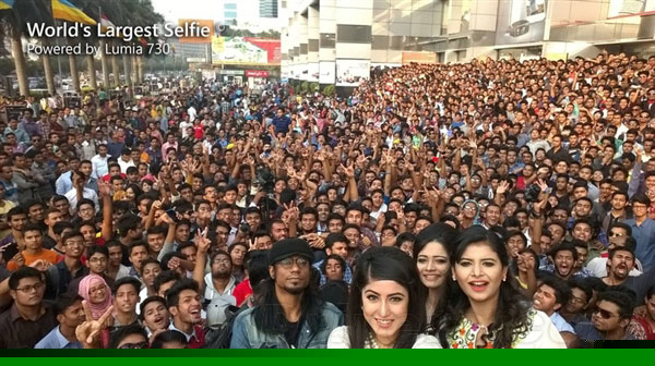 诺基亚Lumia 730照出史上规模最大自拍照