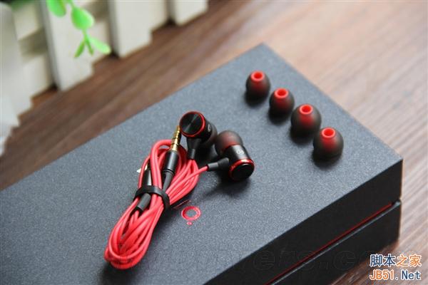 5.5寸最强拍照手机 3456元nubia Z7图赏