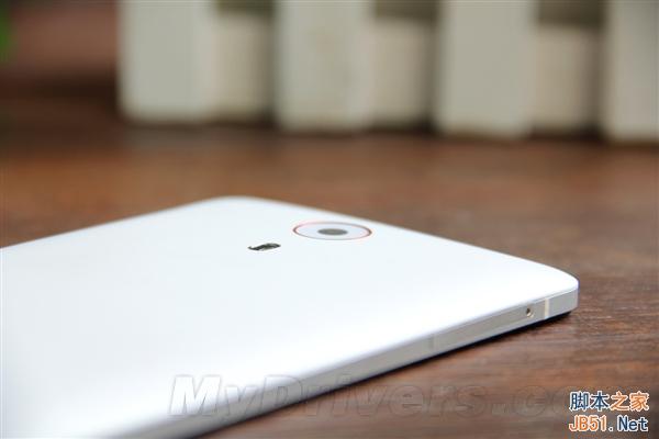 5.5寸最强拍照手机 3456元nubia Z7图赏