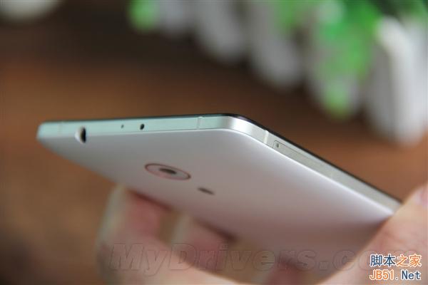 5.5寸最强拍照手机 3456元nubia Z7图赏