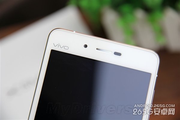 vivo X5Max开箱图赏：比耳机还细！