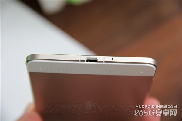 vivo X5Max开箱图赏：比耳机还细！