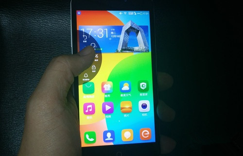 1080p屏双4G 八核大神F2全高清版评测 