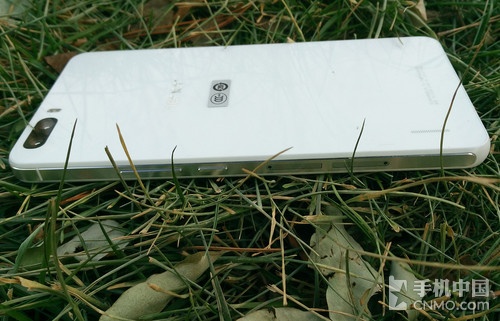 八核双镜头金属框 华为荣耀6 Plus评测 