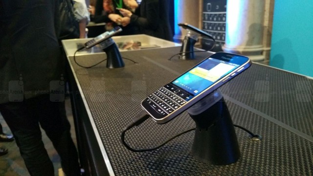 这才是情怀 黑莓Classic真机上手图