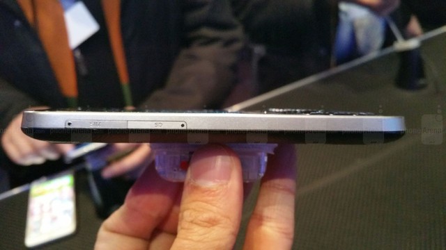 这才是情怀 黑莓Classic真机上手图