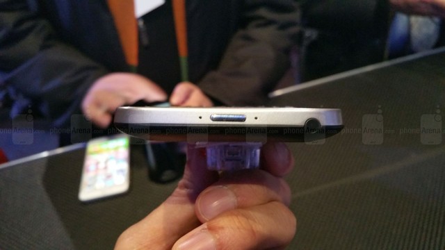 这才是情怀 黑莓Classic真机上手图