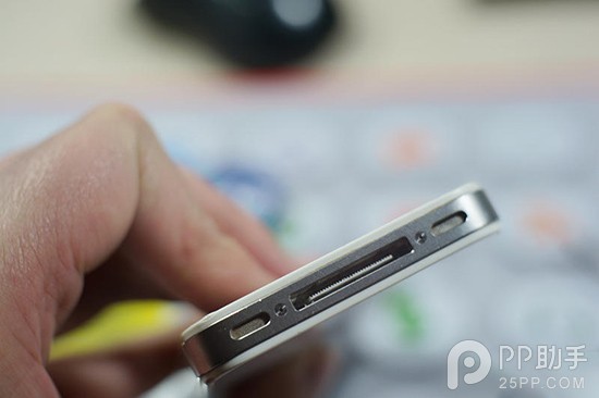 仅需60元 手把手教你换掉iPhone4s电池