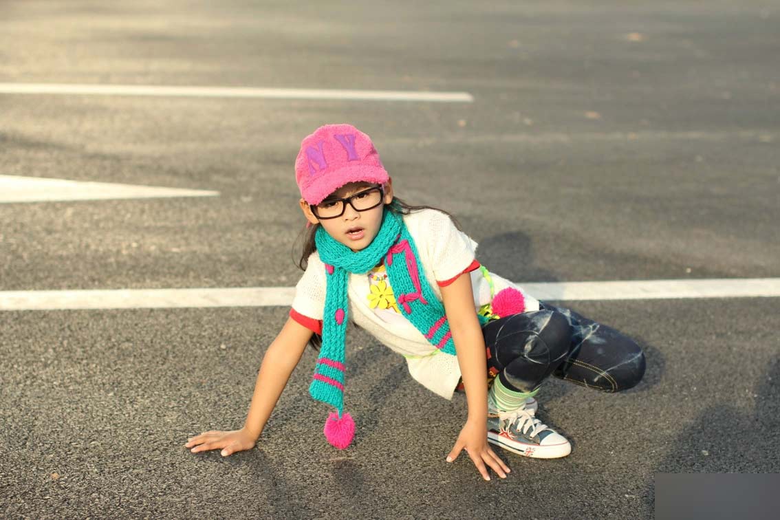 ps调出唯美的外景儿童照片教程