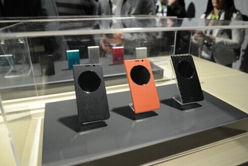 华硕ZenFone 2怎么样 全球首款4GB内存手机发布