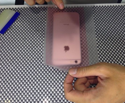 iphone6有粉色的吗？教你DIY粉色iphone6手机外壳