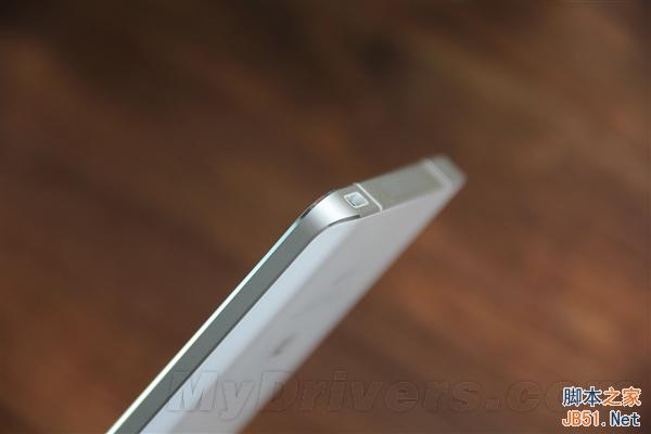 小米Note开箱图赏：对比iPhone 6 Plus