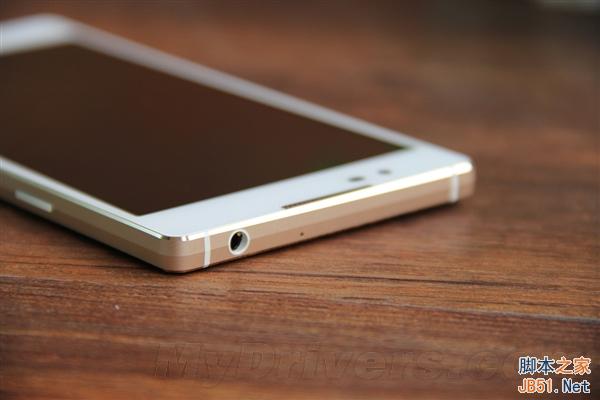 小米Note劲敌！1599元大神X7图赏