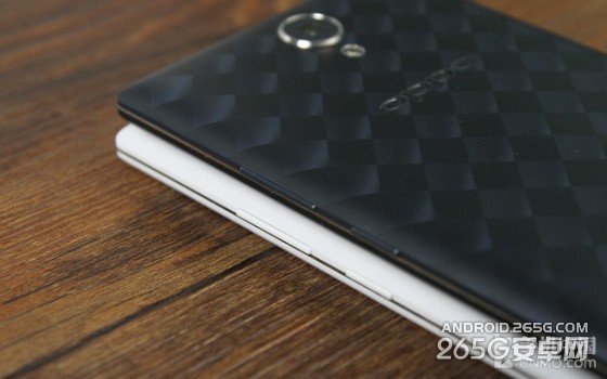 5.9英寸1080p屏4G双卡八核 OPPO U3评测 