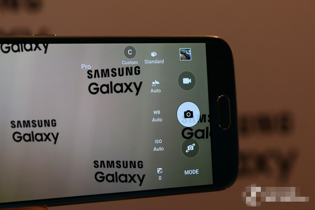 玻璃后盖+金属中框 三星GALAXY S6抢先体验 