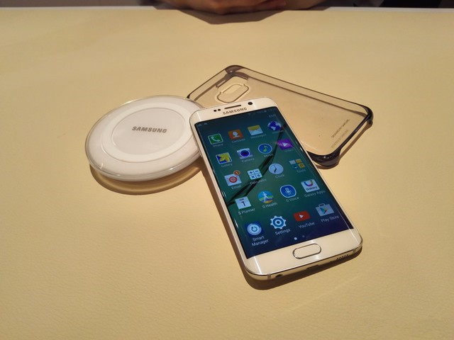 玻璃后盖+金属中框 三星GALAXY S6抢先评测 