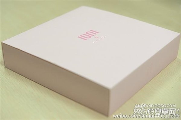 “泡芙小姐”手机再露面：粉嫩外表骁龙心