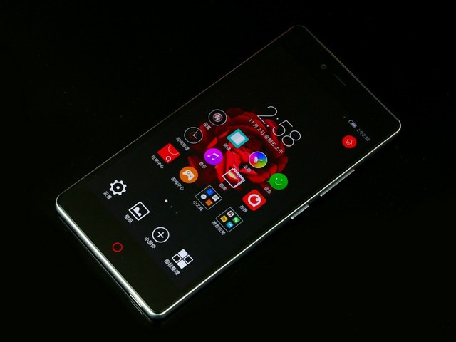 ǺǺnubia Z9 miniײ 