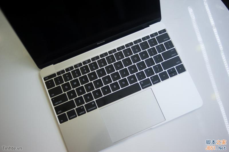 史上最薄Macbook开箱：精致到没话说