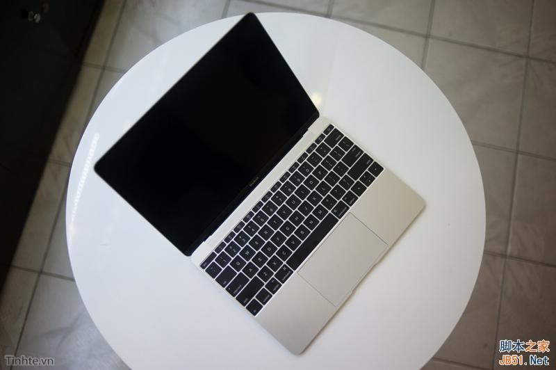史上最薄Macbook开箱：精致到没话说