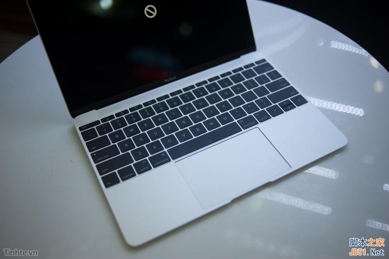 史上最薄Macbook开箱：精致到没话说