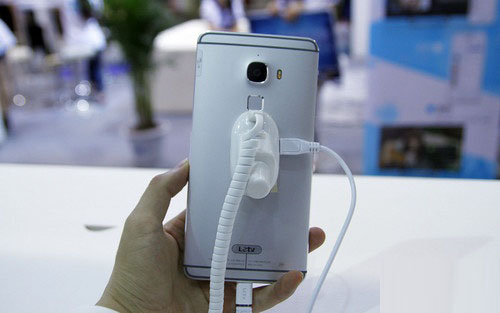 1499元无边框ID 乐视超级手机现身GMIC 