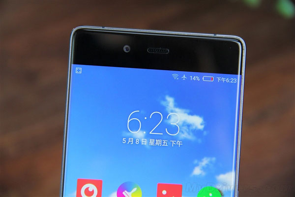 无边框手机nubia Z9今天开卖：10分钟售罄