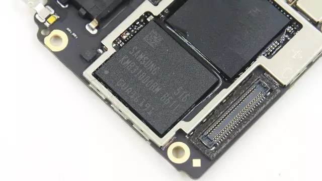 OPPO R7真机拆解：难度大/做工细/用料足