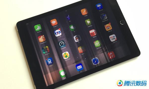 iPad Air 2无磕碰出现闪屏竖线故障的解决办法”