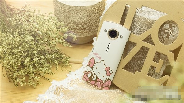萌动少女心 美图M4 HelloKitty特别版图赏