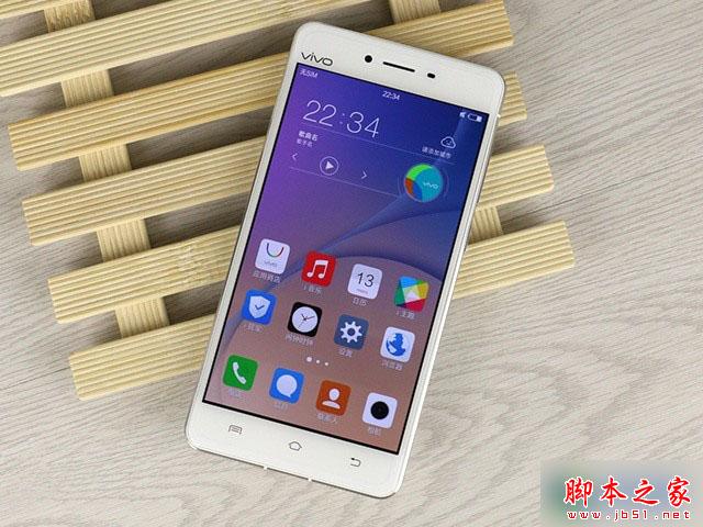 双面2.5D玻璃+双1300万 vivo X5Pro首测 