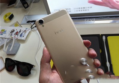 酷派小i手机什么时候上市 酷派小i手机上市时间3