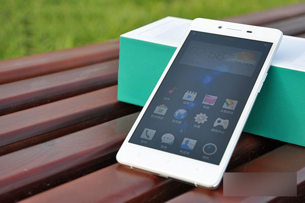 oppo r7c电信版今日(6月14日)线上开卖 配3gb内存支持闪充