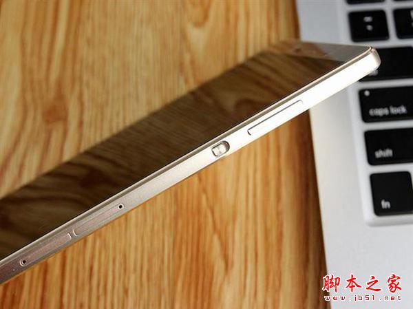 华为P8Max：全球首款4色1300万像素RGBW传感手机