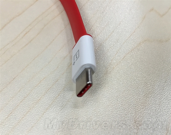 独家！一加手机2代数据线曝光：超棒