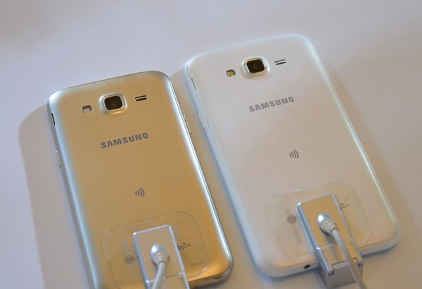 三星Galaxy J图赏