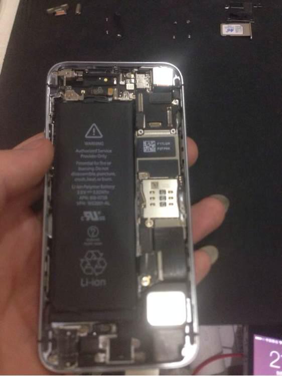 网友耗费一周时间：手工组装了一台iPhone5s 太炫了！
