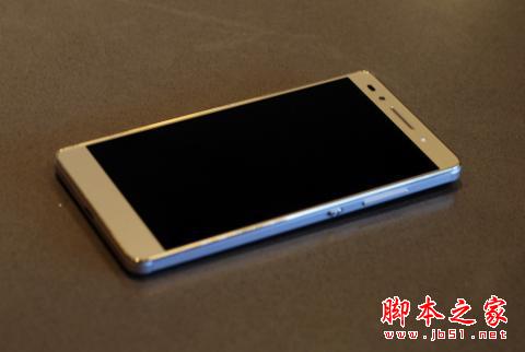 看了荣耀7：容我喝杯82年的雪碧压压惊！