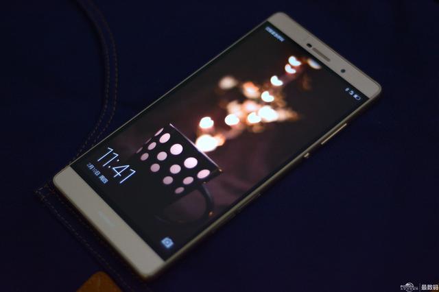 跨界巨擘 6.8英寸华为P8max体验