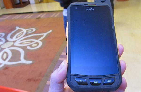 全球最坚固三防4G手机Sonim XP7发布